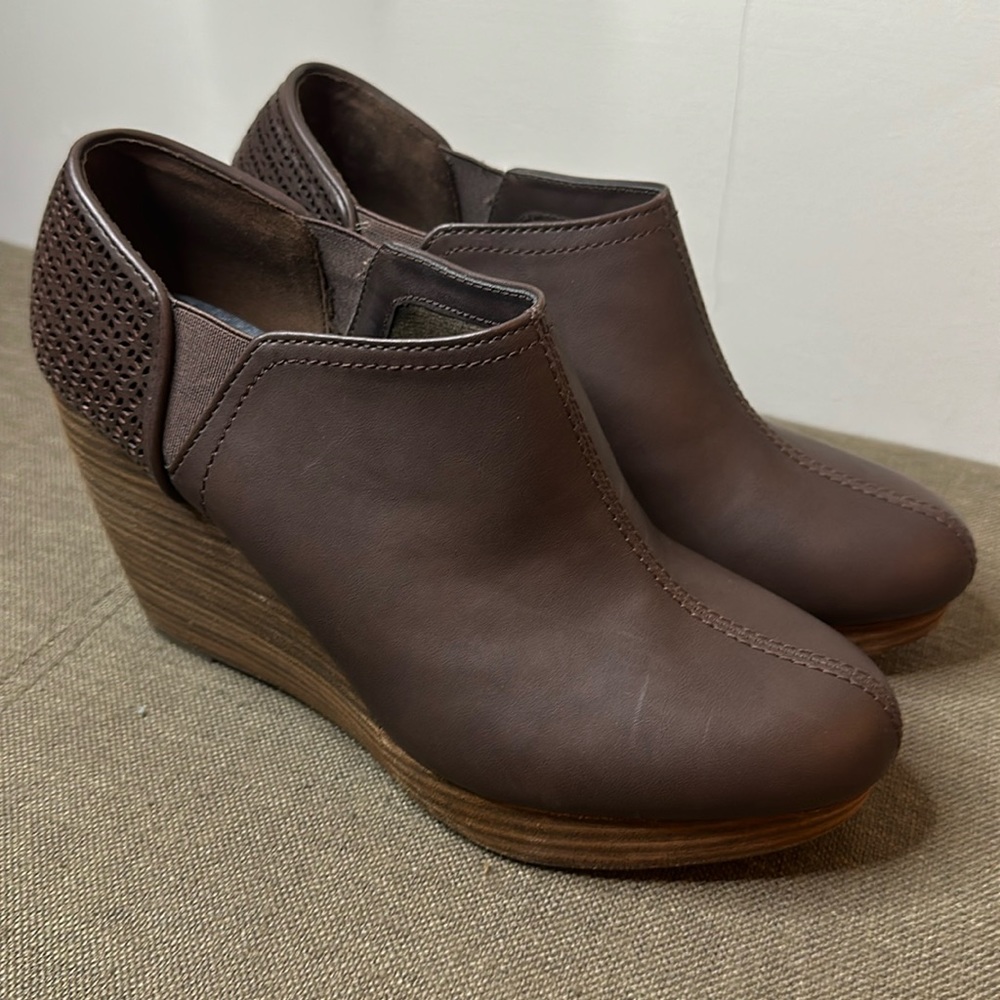 Dr. Scholl’s Memory Foam Cool Fit Wedges